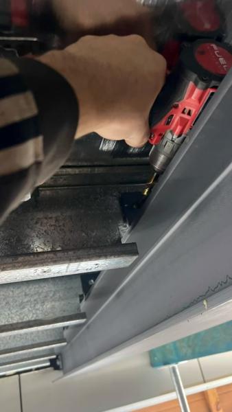 Complex install of universal beam in the garage of a beautiful South Melbourne home. #melbourne #builder #welder #welding #melbournebuilder @featurepoint_constructions